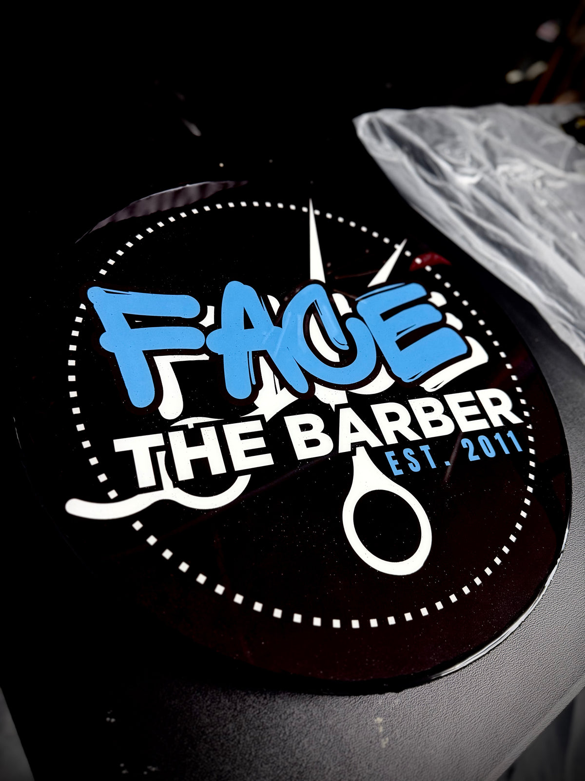 CUSTOM LOGO ROUND SIGN